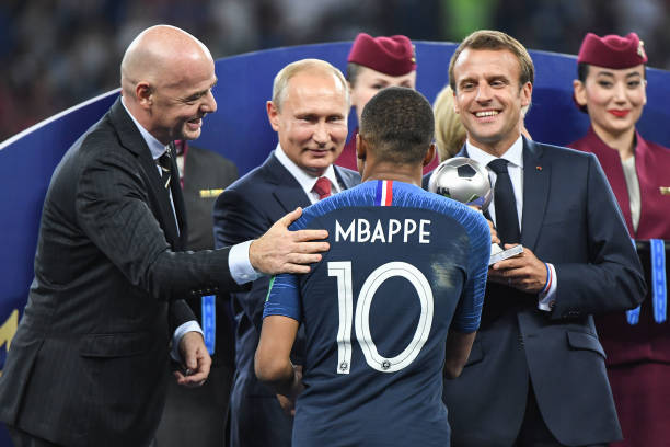 己的前进方 己的前进方